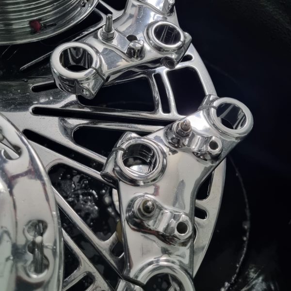 Polerowanie wibracyjne, polerowanie strumieniowe aquablasting